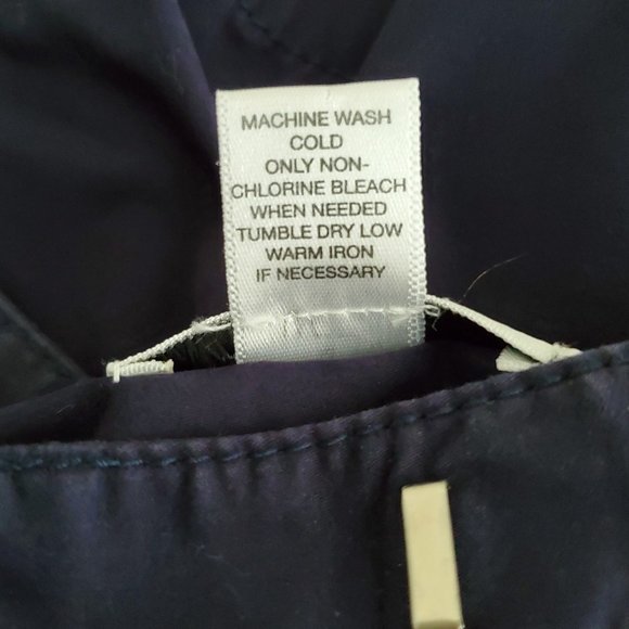 Ann Taylor Loft Regular to High-Rise Shorts | Like New | Size 0 | Navy Blue - Picture 9 of 9